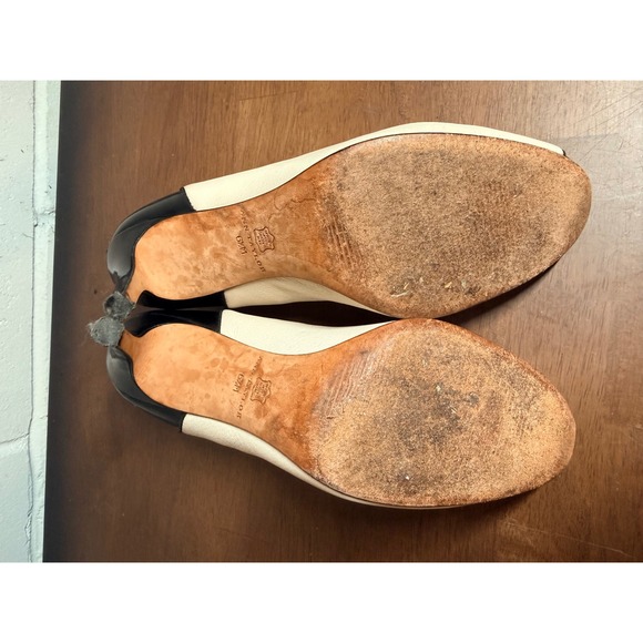 Ann Taylor Sophie Spectator Black Cream Cap Toe Pumps Heels Womens Size 6.5 - Picture 6 of 7